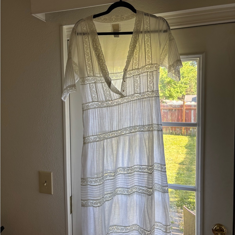 Vintage White Maxi Sundress with Flutter Sleeves
